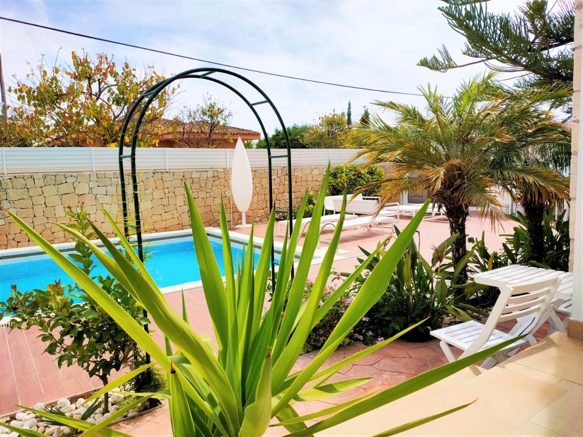 Villa Haygon Private Heated Pool, Bbq & Sauna 산비센테델라스페그 외부 사진