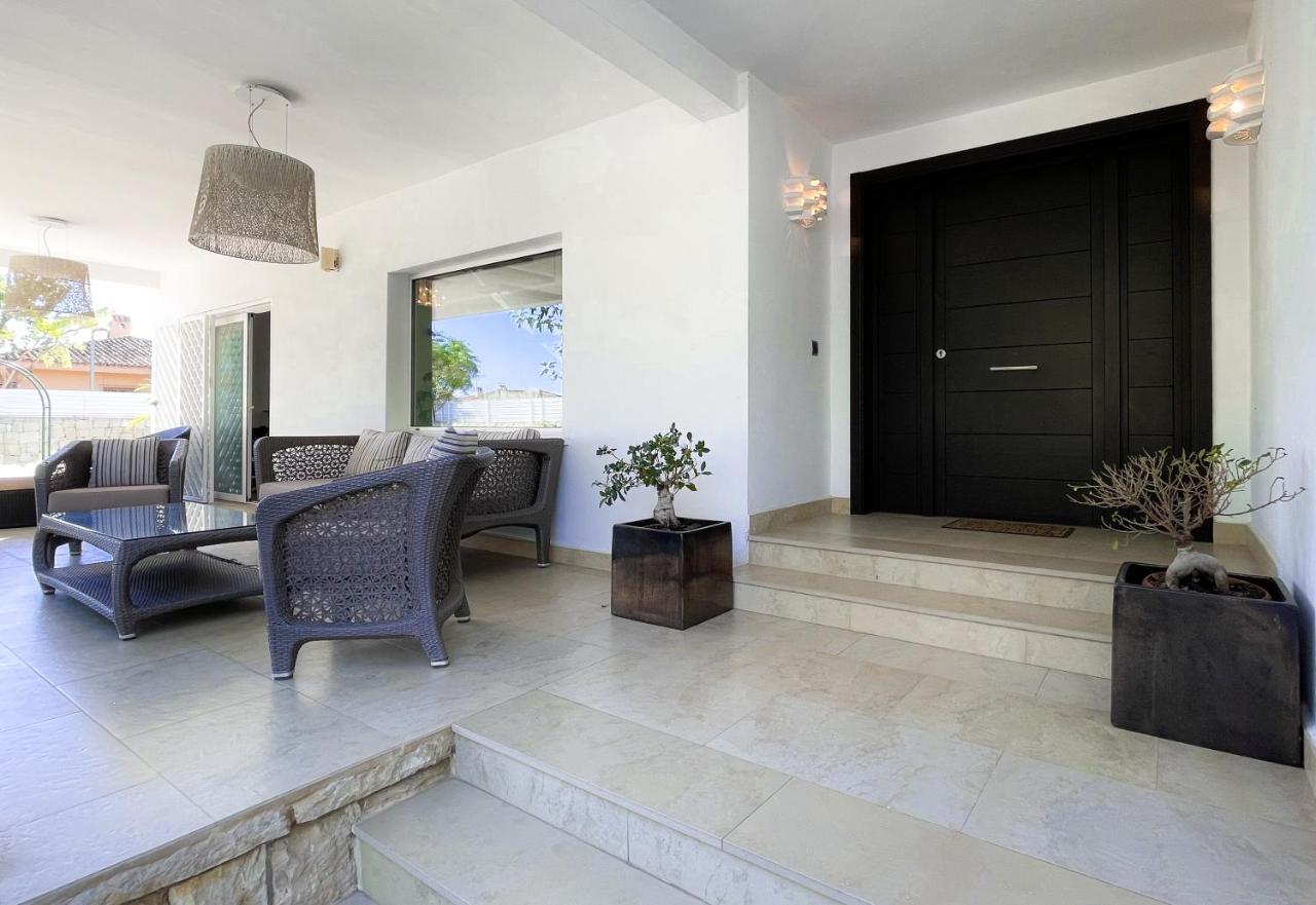 Villa Haygon Private Heated Pool, Bbq & Sauna 산비센테델라스페그 외부 사진