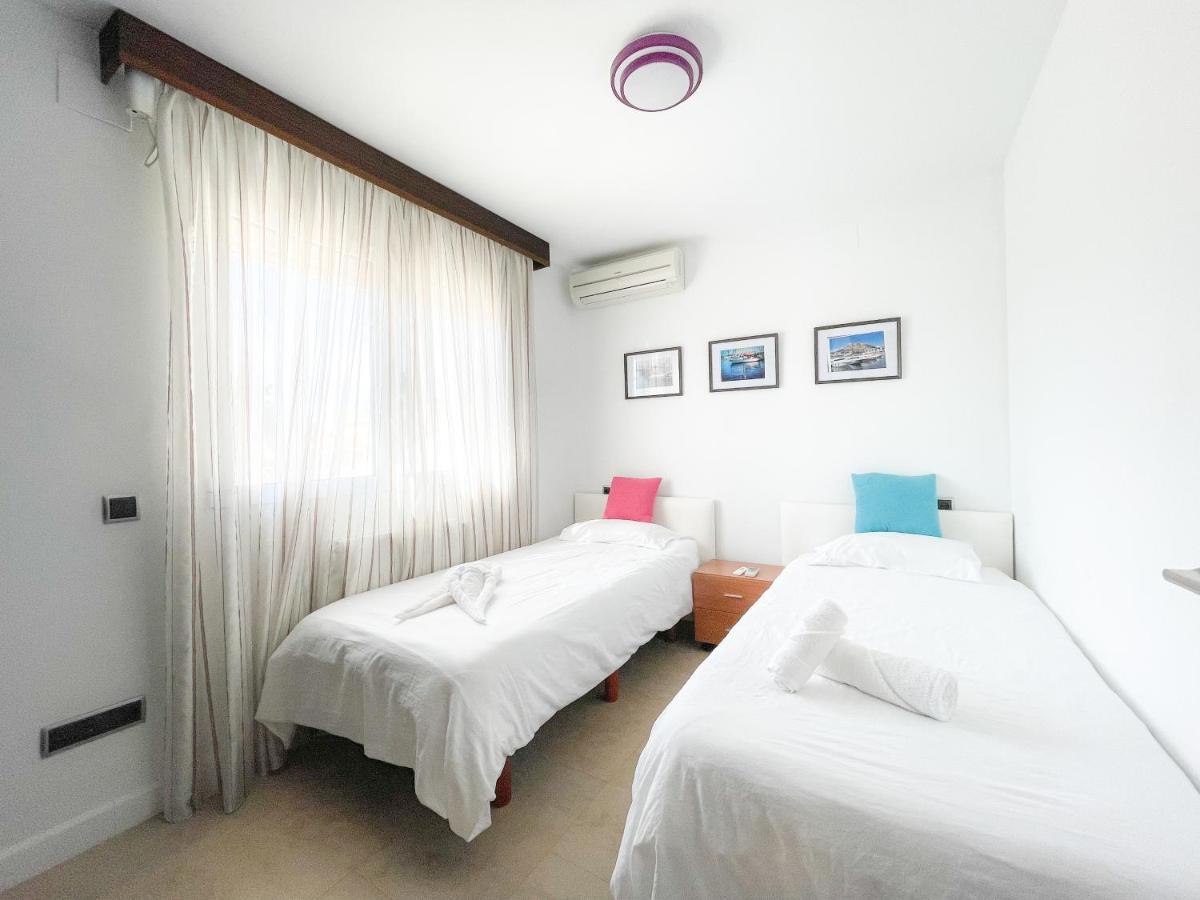 Villa Haygon Private Heated Pool, Bbq & Sauna 산비센테델라스페그 외부 사진